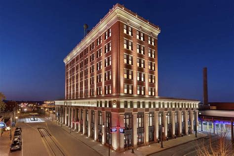 Central station memphis - The Central Station is housed in one of the oldest buildings in Memphis. | Photo courtesy of The Central Station The guest rooms at Central Station (which start at $185 per night) also retain ...